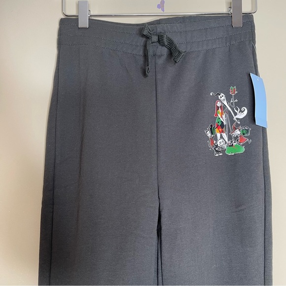 Disney nightmare before Christmas youth sweats - Picture 4 of 10